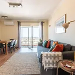 公寓 Ericeira Beach Apartment *