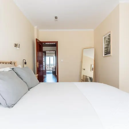 شقة Ericeira Beach Apartment