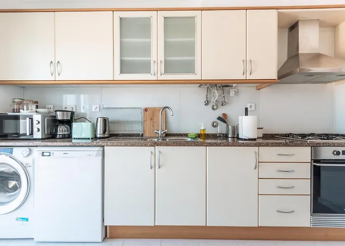 Ericeira Beach Apartment * إيريسييرا