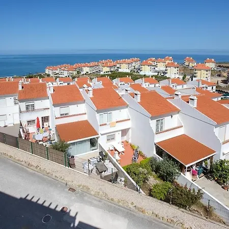 דירה Ericeira Beach Apartment אריסרייה