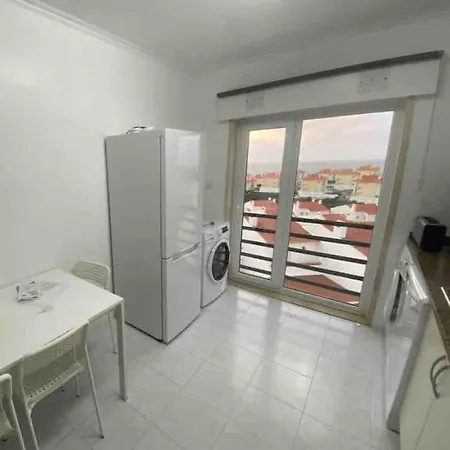 Ericeira Beach Apartment * Эрисейра