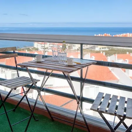 Ericeira Beach Apartment דירה *