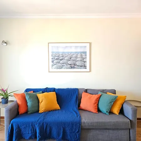 Ericeira Beach Apartment * אריסרייה