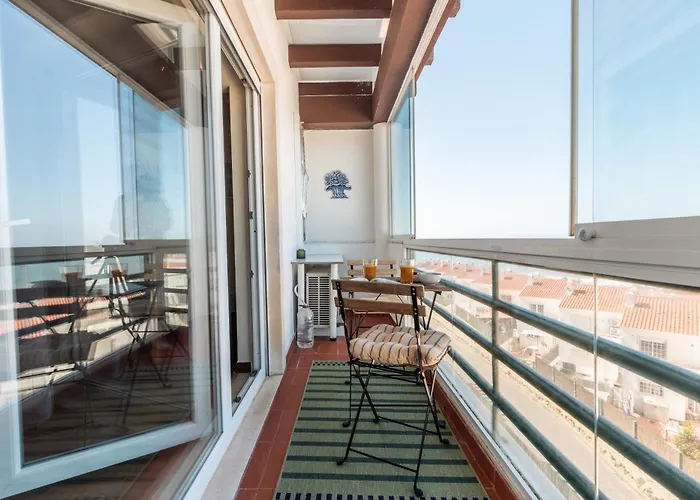 Ericeira Beach Apartment * 에리세이라