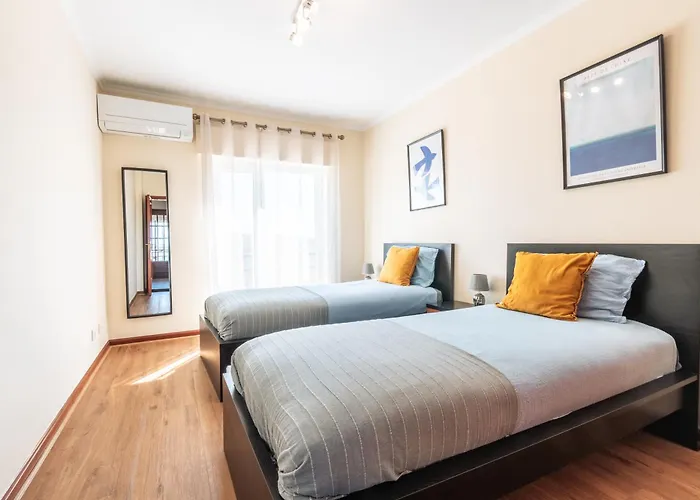 Ericeira Beach Apartment 아파트 *